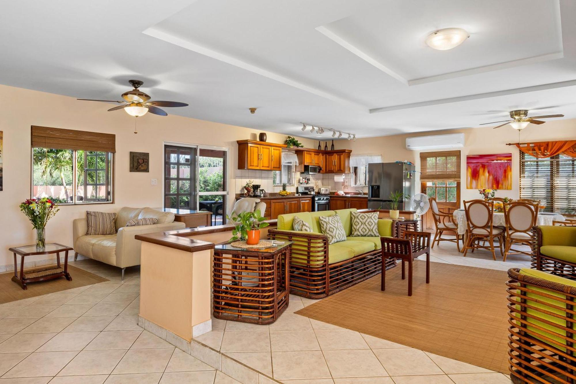Sunrise Villa Is Gorgeous For Daily Views Of Sunrises And Sunsets Palm Beach Eksteriør billede