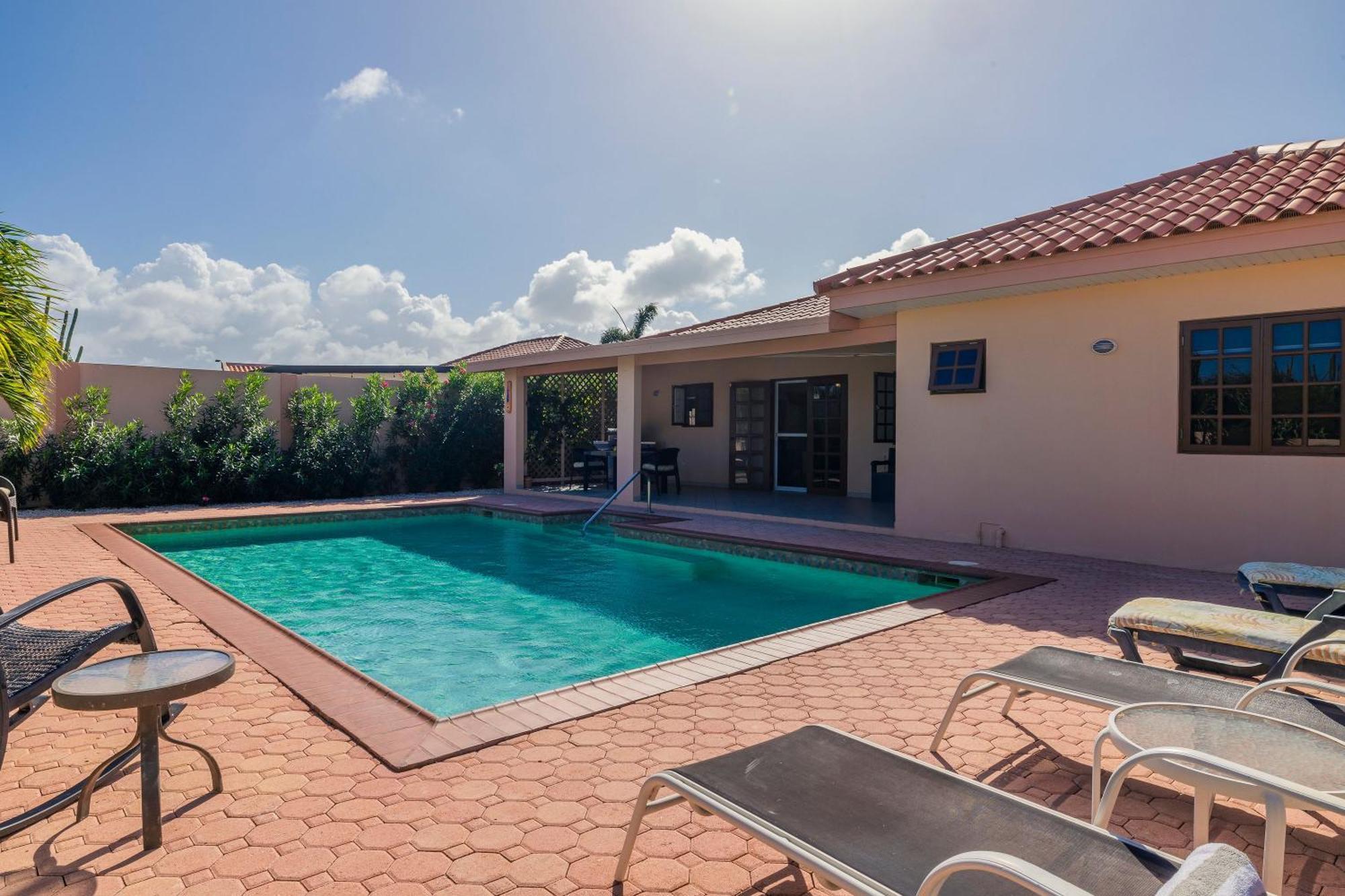 Sunrise Villa Is Gorgeous For Daily Views Of Sunrises And Sunsets Palm Beach Eksteriør billede